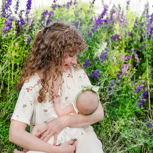 Women’s Relaxed Fit V-Neck in Wildflower
