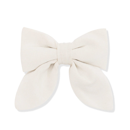 Medium Alligator Clip Bow in Oat