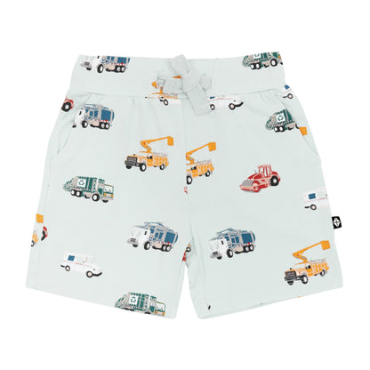 Drawstring Short in City Vehicles