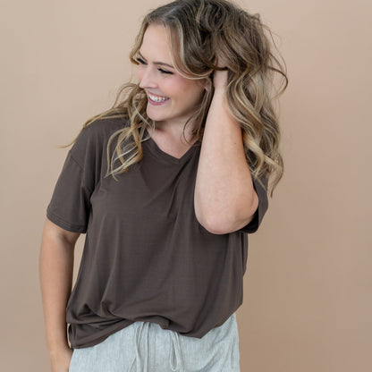 Women’s Relaxed Fit V-Neck in Espresso