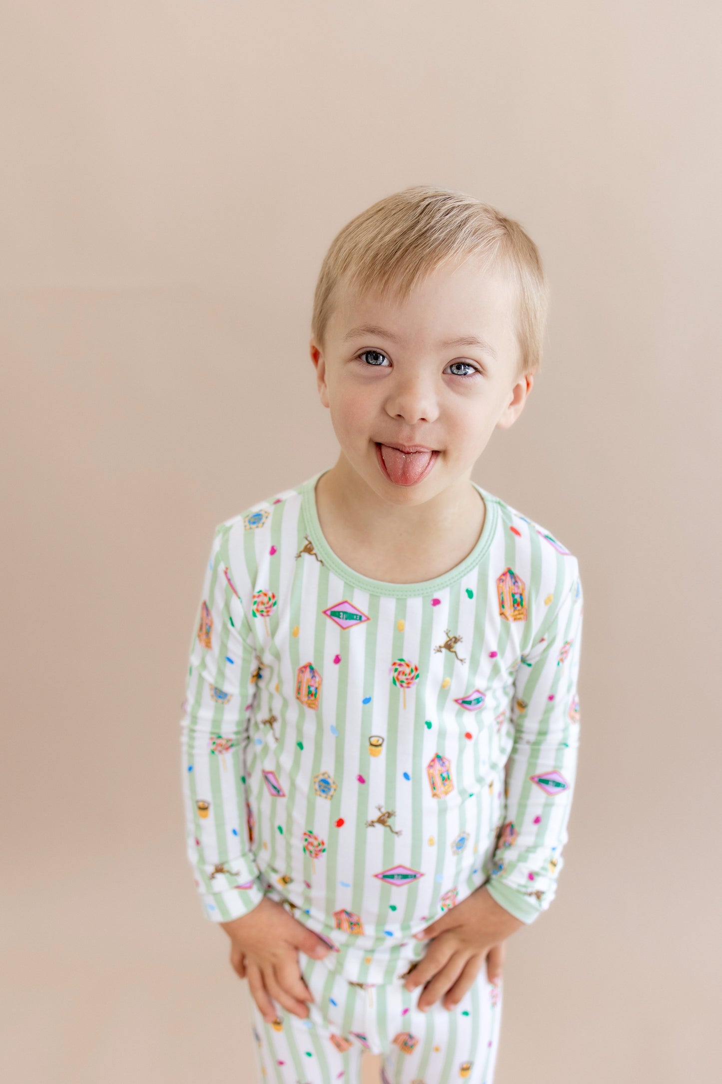 Long Sleeve Pajamas in Honeydukes