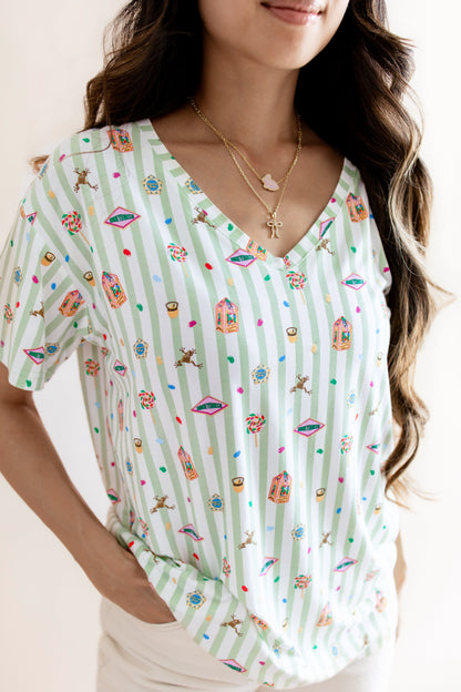 Women's Relaxed Fit V-Neck in Honeydukes