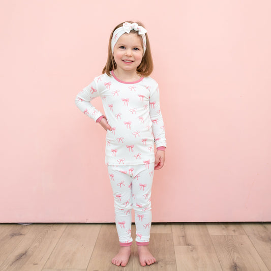 Long Sleeve Pajamas in Bow