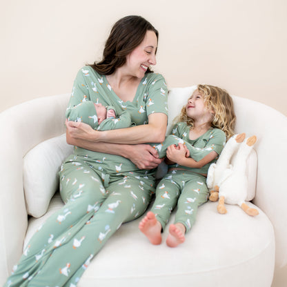 Short Sleeve with Pants Pajamas in Silly Goose