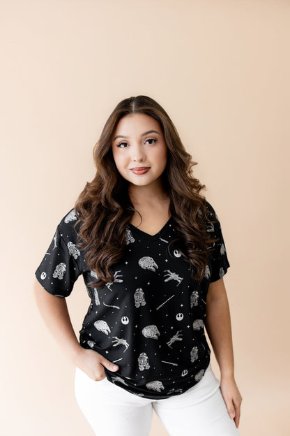 Women's Relaxed Fit V-Neck in STAR WARS™