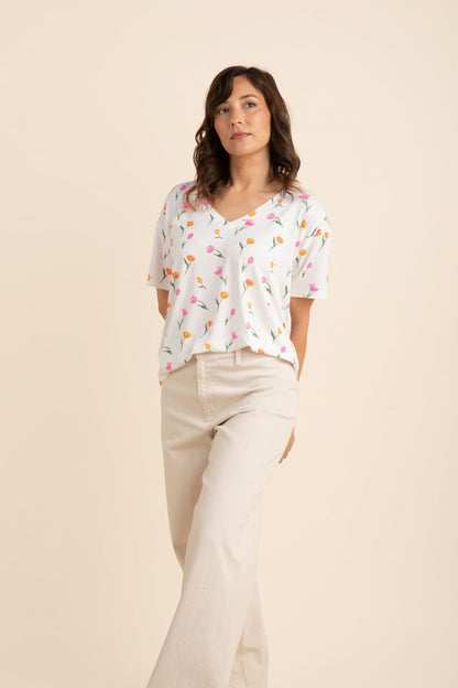 Women's Relaxed Fit V-Neck in Tulip