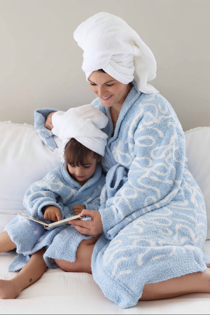 CuddleLane™ Adult Robe | Blue-tiful Bows