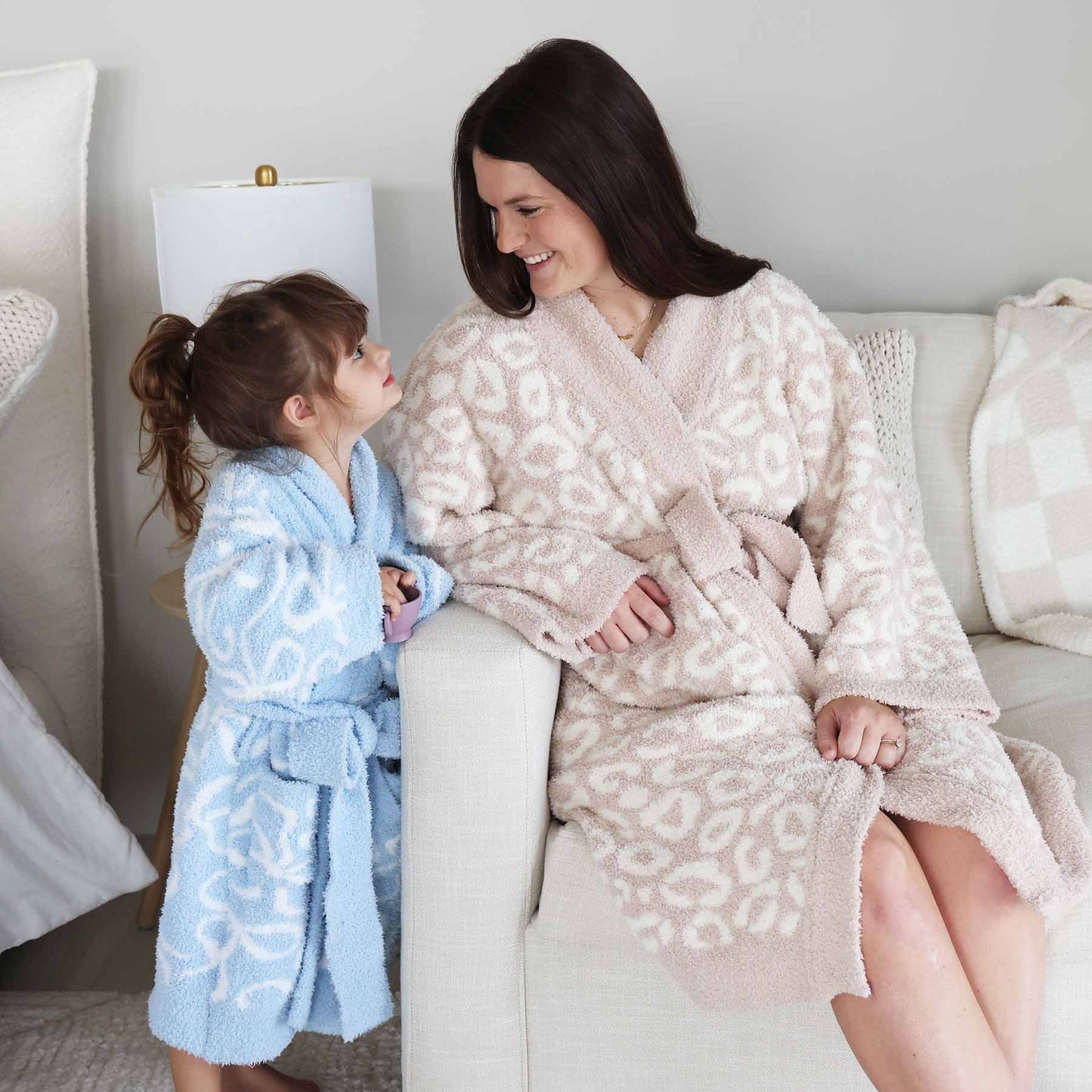 CuddleLane™ Adult Robe | Leopard