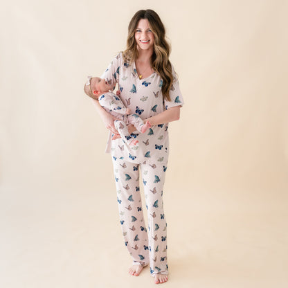 Women's Relaxed Fit V-Neck in Blush Butterfly