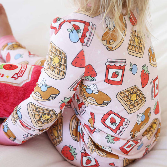 Sweet Stacks Two Piece Pajama Set | Pink