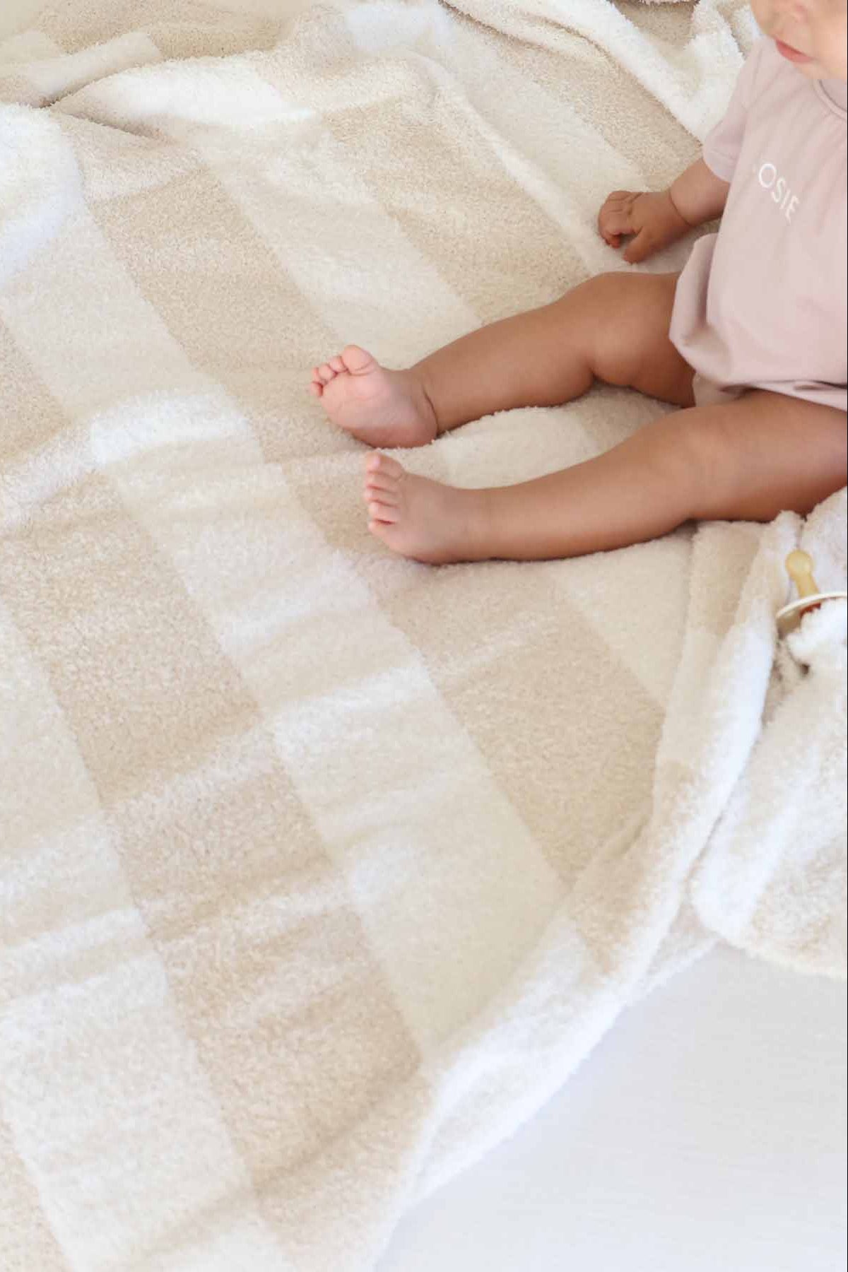 CuddleLane™ Luxe Blankets | Stripe