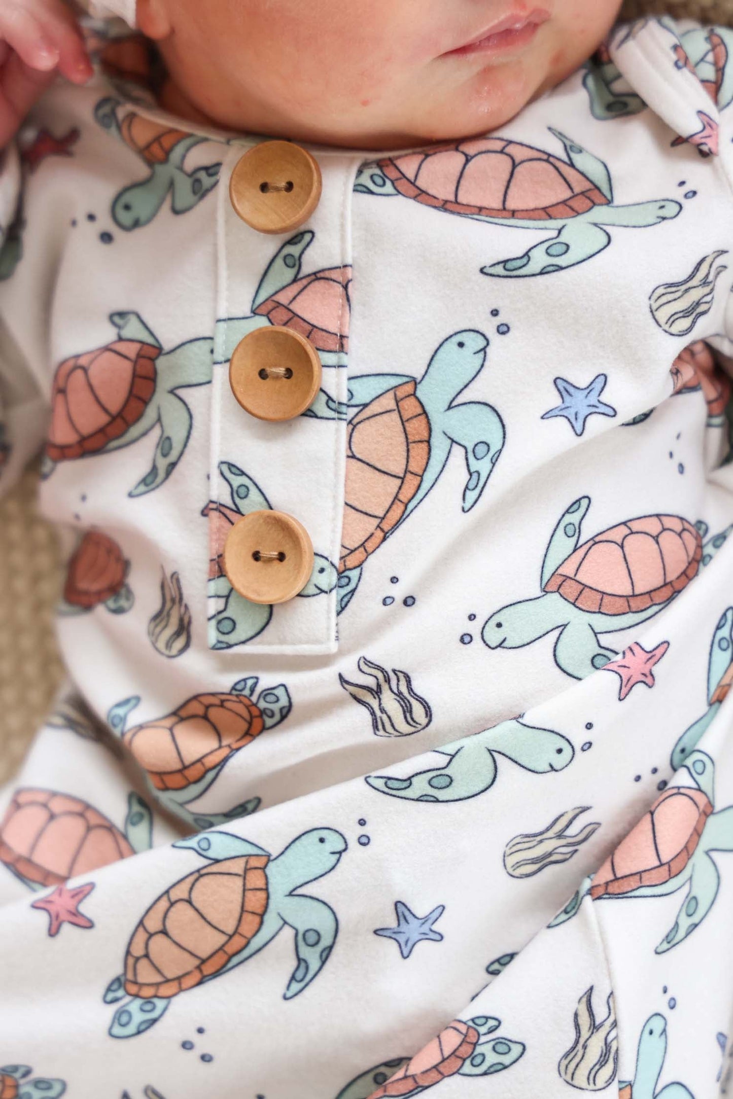 Newborn Baby Knot Gown & Hat Set | Turtley Rad
